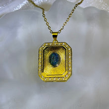 将图片加载到图库查看器，Black Opal Pendant 黑色欧泊镶嵌吊坠
