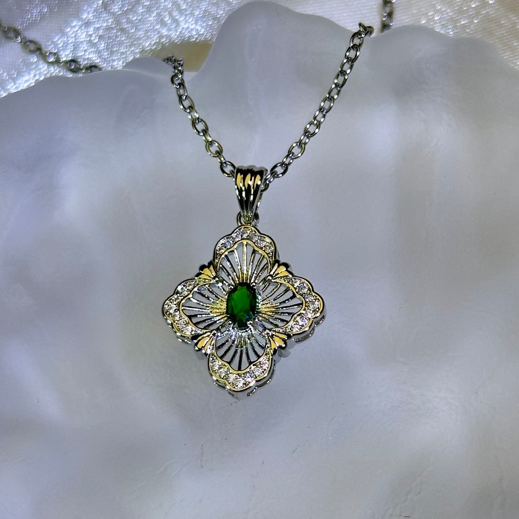 Chrome Diopside Pendant 透辉石镶嵌吊坠