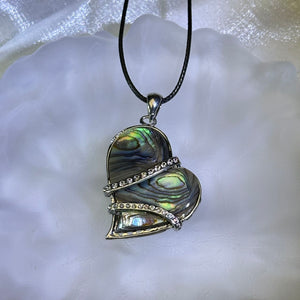 PAUA Abalone Shell Love Heart Pendant Necklace 鲍贝爱心镶嵌吊坠项链