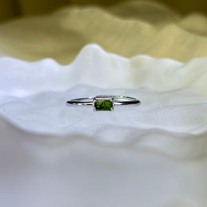 Green Tourmaline Adjustable Ring 绿色碧玺镶嵌活口戒指