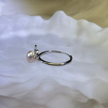 将图片加载到图库查看器，Champagne Freshwater Pearl Adjustable Ring 香槟色淡水珍珠镶嵌活口戒指
