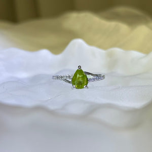 Green Tourmaline Adjustable Ring 绿色碧玺镶嵌活口戒指