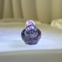 Load image into Gallery viewer, Amethyst Resin Bird 紫水晶滴胶小鸟
