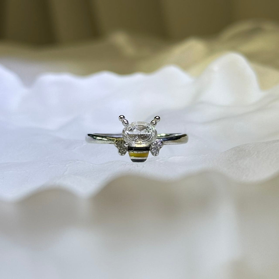 Clear Quartz Bee Adjustable Ring 白水晶镶嵌蜜蜂活口戒指