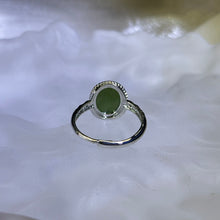 将图片加载到图库查看器，Green Nephrite Adjustable Ring 和田玉碧玉镶嵌活口戒指
