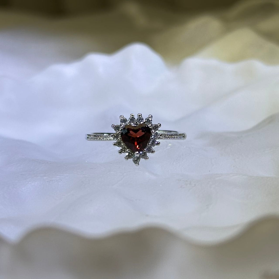 Ruby Garnet Love Heart Adjustable Ring 酒红石榴石爱心镶嵌活口戒指