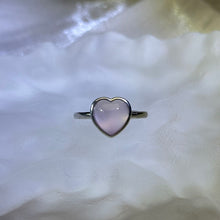 将图片加载到图库查看器，Rose Quartz Love Heart Adjustable Ring 粉水晶爱心镶嵌活口戒指
