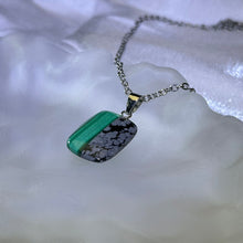 Load image into Gallery viewer, Malachite Snowflake Obsidian Pendant 孔雀石雪花黑曜石镶嵌吊坠
