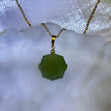 Load image into Gallery viewer, Green Nephrite Octagon Pendant 和田玉碧玉八角形吊坠
