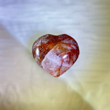 将图片加载到图库查看器，Red Hematoid Quartz Love Heart 红胶花水晶爱心
