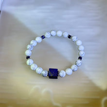 Load image into Gallery viewer, Lapis Lazuli Hawlite Beads Bracelet 青金石白松石手串
