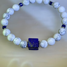 Load image into Gallery viewer, Lapis Lazuli Hawlite Beads Bracelet 青金石白松石手串
