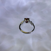 将图片加载到图库查看器，Ruby Garnet Love Heart Adjustable Ring 酒红石榴石爱心镶嵌活口戒指
