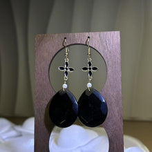 Load image into Gallery viewer, 14K Gold Filled Onyx Earrings 黑玛瑙14K注金耳钩
