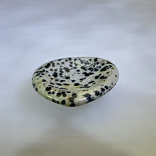 Load image into Gallery viewer, Dalmatian Jasper Love Heart 斑点石爱心
