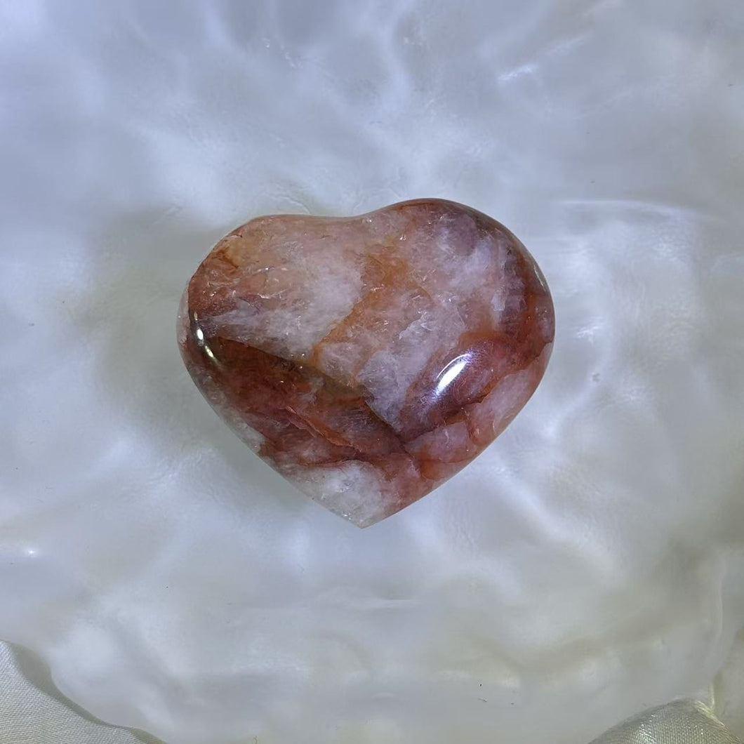 Red Hematoid Quartz Love Heart 红胶花水晶爱心