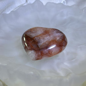 Red Hematoid Quartz Love Heart 红胶花水晶爱心