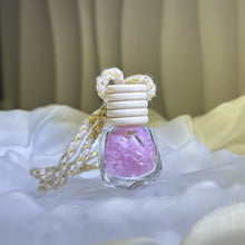 Load image into Gallery viewer, Rose Quartz Lucky Bottle 粉水晶幸运瓶
