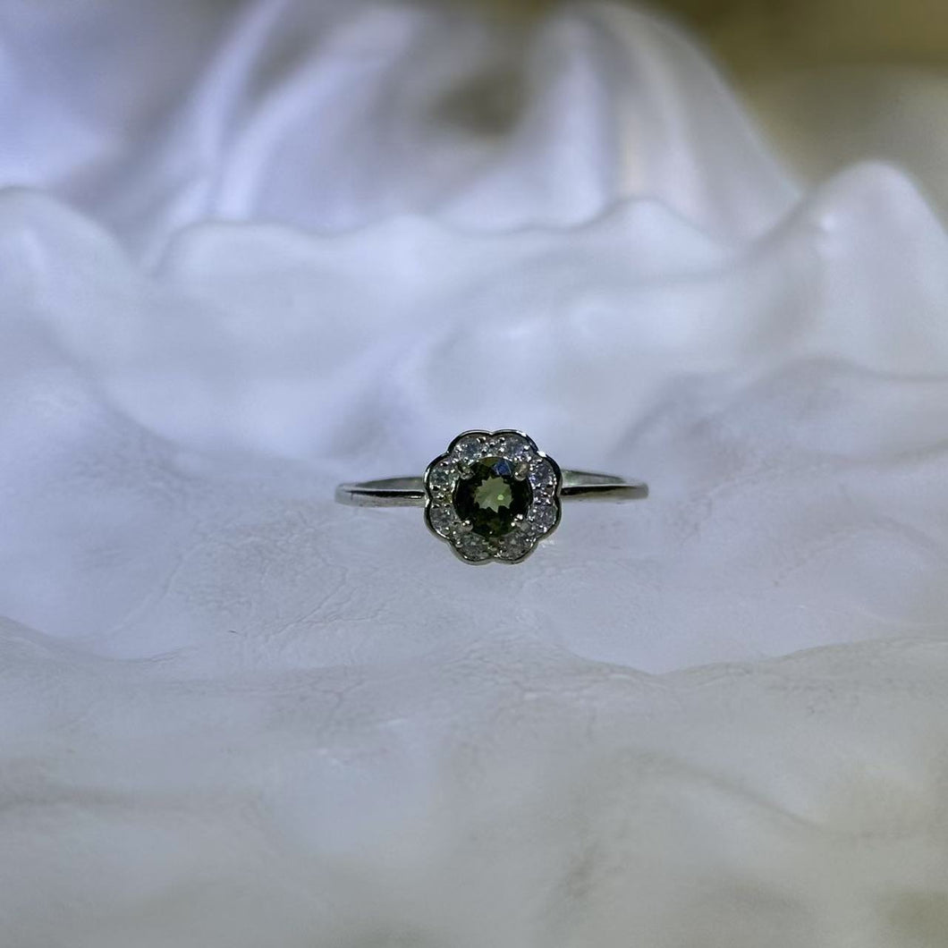 Green Tourmaline Adjustable Ring 绿色碧玺镶嵌活口戒指