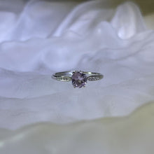 Load image into Gallery viewer, Amethyst Adjustable Ring 紫水晶镶嵌活口戒指
