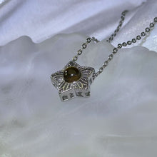 Load image into Gallery viewer, Yellow Tiger&#39;s Eye Star Pendant 黄色虎眼石镶嵌星星吊坠
