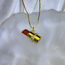 Load image into Gallery viewer, Carnelian Lipstick Pendant 南红玛瑙镶嵌口红吊坠
