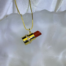 Load image into Gallery viewer, Carnelian Lipstick Pendant 南红玛瑙镶嵌口红吊坠
