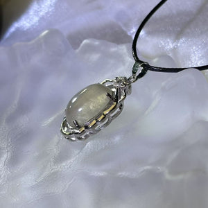 Silver Rutilated Quartz Pendant Necklace 银发晶镶嵌吊坠项链