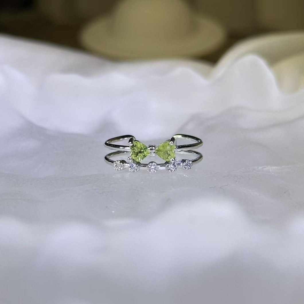 Peridot Bow Adjustable Ring 橄榄石镶嵌蝴蝶结活口戒指