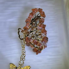 Load image into Gallery viewer, Carnelian Butterfly Hair Claw Clip 红玛瑙蝴蝶抓夹发夹
