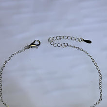 Load image into Gallery viewer, Peridot Bracelet 橄榄石镶嵌手链
