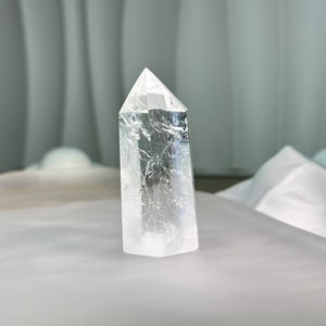 Clear Quartz Pointed Tower 白水晶单尖六棱柱