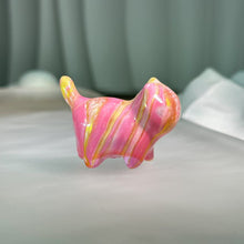 Load image into Gallery viewer, Chinese Lacquer Cypress Cat 桧木大漆小猫
