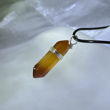 Load image into Gallery viewer, Carnelian Pendant Necklace 红玛瑙吊坠项链
