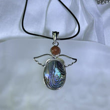 Load image into Gallery viewer, Abalone PAUA Shell Angle Pendant Necklace 鲍贝镶嵌天使吊坠项链
