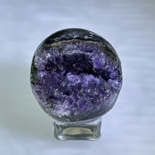 将图片加载到图库查看器，Amethyst Geode Crystal Ball 紫水晶开口笑水晶球
