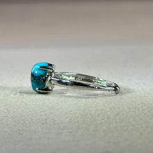 Load image into Gallery viewer, Blue Turquoise Adjustable Ring 蓝色松石镶嵌活口戒指
