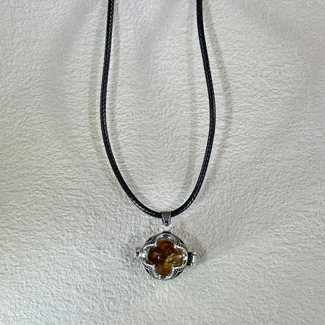 Citrine Bead Pendant Necklace 黄水晶嘎乌盒吊坠项链