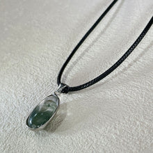 将图片加载到图库查看器，Green Phantom Quartz Pendant Necklace 绿色幽灵水晶吊坠项链
