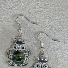 将图片加载到图库查看器，925 Silver Tiger&#39;s Eye Night Owl Earrings 虎眼石镶嵌猫头鹰银耳钩
