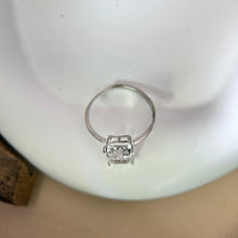 将图片加载到图库查看器，Clear Quartz Adjustable Ring 白水晶镶嵌活口戒指
