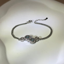 Load image into Gallery viewer, Sky Blue Topaz Bracelet 天空蓝托帕石镶嵌手链
