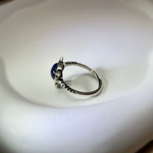 将图片加载到图库查看器，Blue Kyanite Cat Adjustable Ring 蓝晶石镶嵌小猫活口戒指
