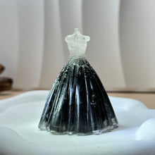 Load image into Gallery viewer, Obsidian Resin Gown Dress 黑曜石滴胶礼服
