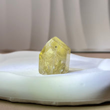 Load image into Gallery viewer, Citrine Freeform Shape 黄水晶随型
