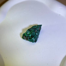 将图片加载到图库查看器，Malachite Ore Stone 孔雀石原石
