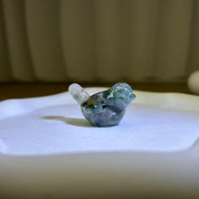 Load image into Gallery viewer, Moss Agate Resin Bird 水草玛瑙滴胶小鸟
