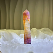 将图片加载到图库查看器，Fluorite Point Tower 萤石单尖四棱柱
