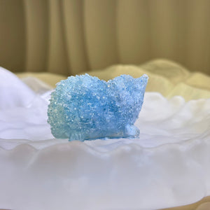 Aquamarine Resin Hedgehog 海蓝宝滴胶刺猬