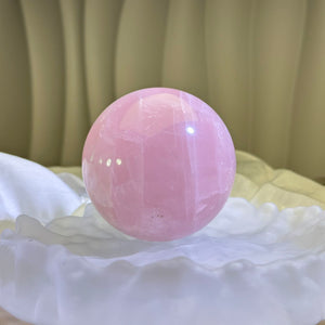 Rose Quartz Crystal Ball 粉水晶球